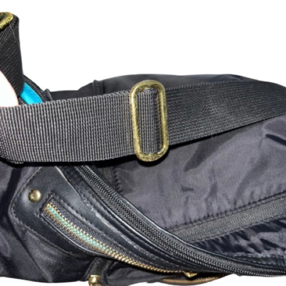 Skip Hop Versa Expandable Diaper Bag Black Baby Newborn Toddler Travel Everyday - Picture 7 of 8